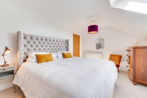 Iron/ironing board, travel cot, free WiFi, bed sheets - 5 Bed in Pwllheli (oc-wag710) (Botwnnog)