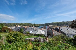 Outdoor dining - 3 Bed in Fowey (oc-litin) (Fowey)