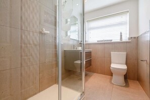 Towels - 2 Bed in Abersoch (oc-s27221) (Abersoch)