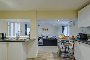 Microwave, oven, highchair, cookware/dishes/utensils