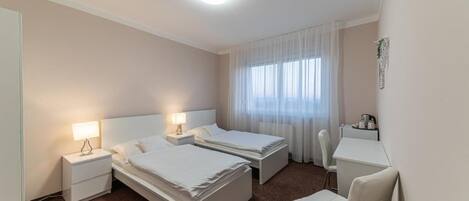 Espace de travail pour ordinateurs portables, rideaux dâobscurcissement