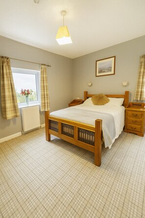 7 habitaciones, wifi y ropa de cama 