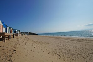 Beach - 2 Bed in Abersoch (oc-p27804) (Abersoch)