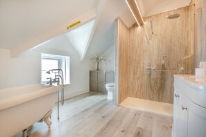 Towels - 4 Bed in Abersoch (oc-u28055) (Abersoch)