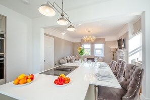 Dining - 4 Bed in Abersoch (oc-u28055) (Abersoch)
