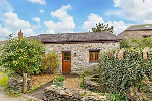 Exterior - 3 Bed in Polbathic (oc-h28169) (Deviock)