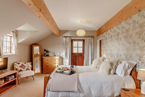 Iron/ironing board, free WiFi, bed sheets - 3 Bed in Polbathic (oc-h28169) (Deviock)