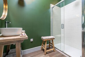 Towels - 1 Bed in St. Breward (oc-g28206) (Saint Breward)