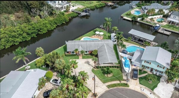 Exterior - Tampa Florida Oasis with Pool Overlooking Canal/Waterfront (Tampa)