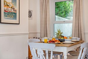 Dining - 2 Bed in Looe (oc-v28787) (Looe)