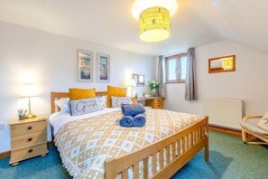 3 Schlafzimmer, Bügeleisen/Bügelbrett, Reisekinderbett, kostenloses WLAN
