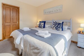 Iron/ironing board, travel cot, free WiFi, bed sheets - 2 Bed in East Chilla (oc-l28940) (Black Torrington)