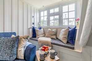 Interior - 2 Bed in Fowey (oc-v28998) (Fowey)
