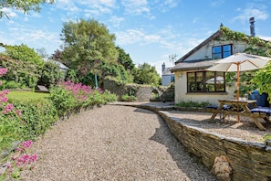 Outdoor dining - 3 Bed in Mortehoe (oc-s29000) (Woolacombe)