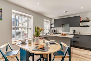 Dining - 2 Bed in Aberaeron (oc-t29116) (Aberaeron)