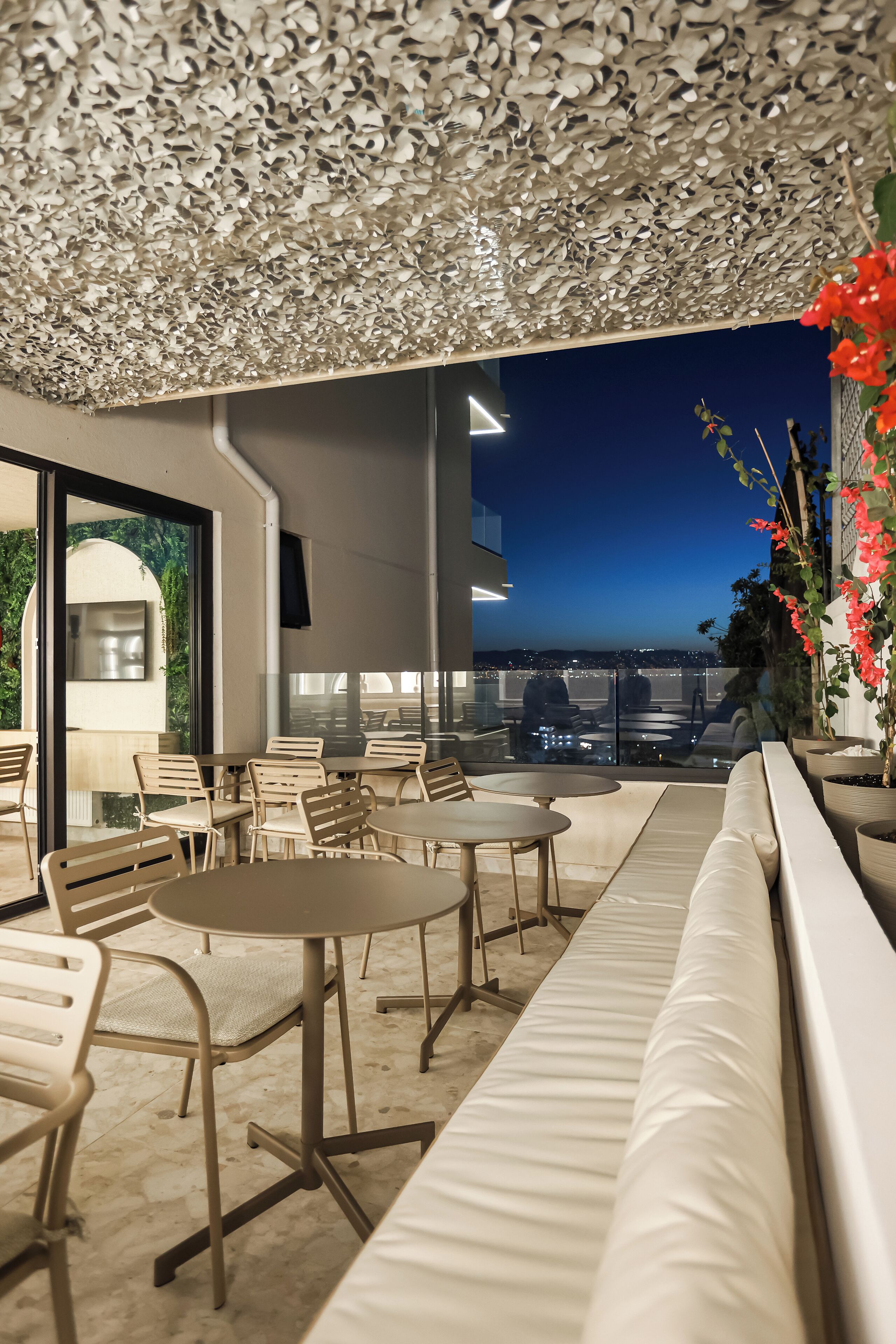 Bao gồm bữa sáng kiểu Âu hàng ngày 