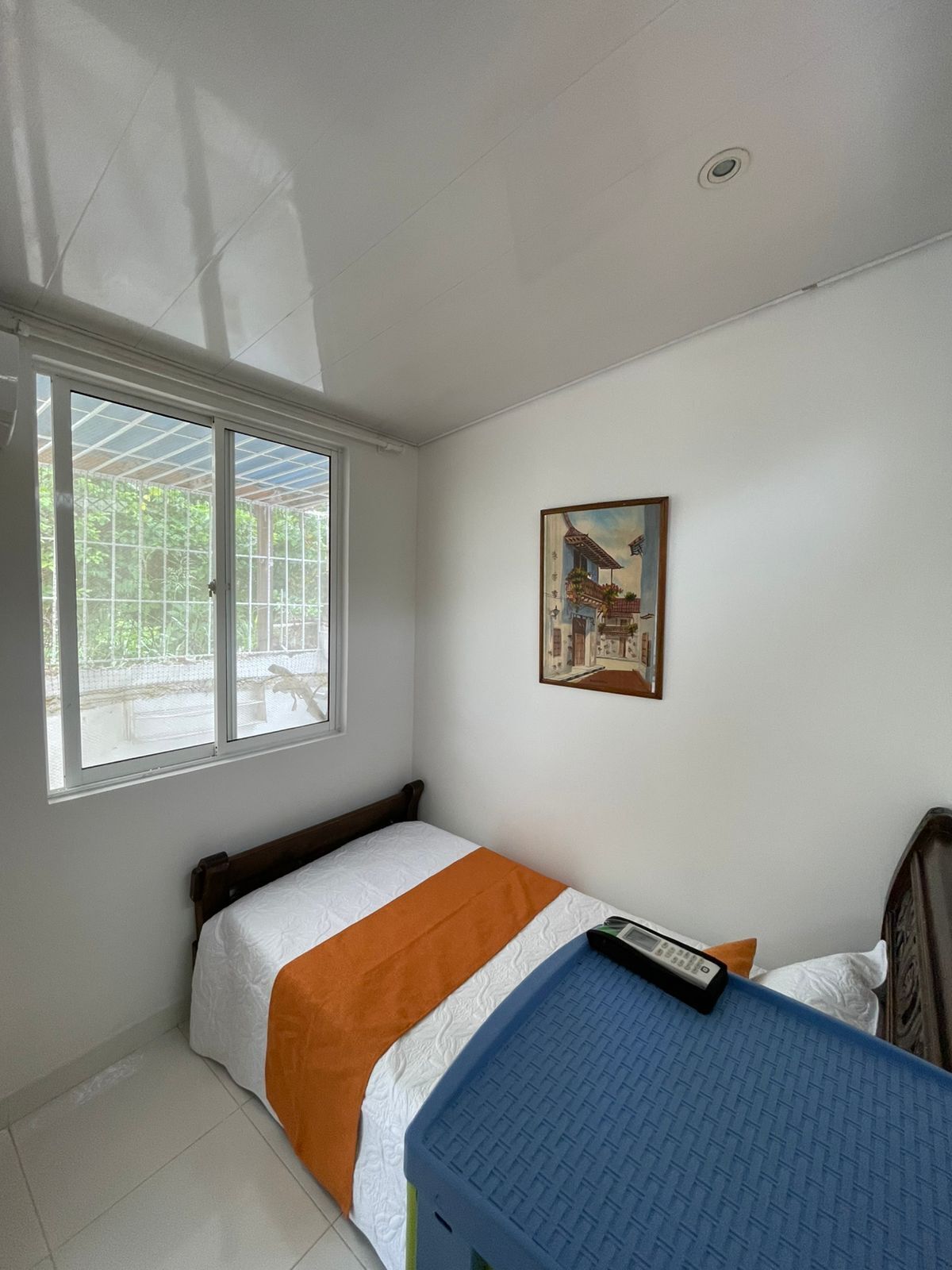 Basic-Einzelzimmer, Hügelblick