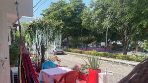 Free daily continental breakfast  - Casa Turística Cartagena de Indias  (Cartagena)