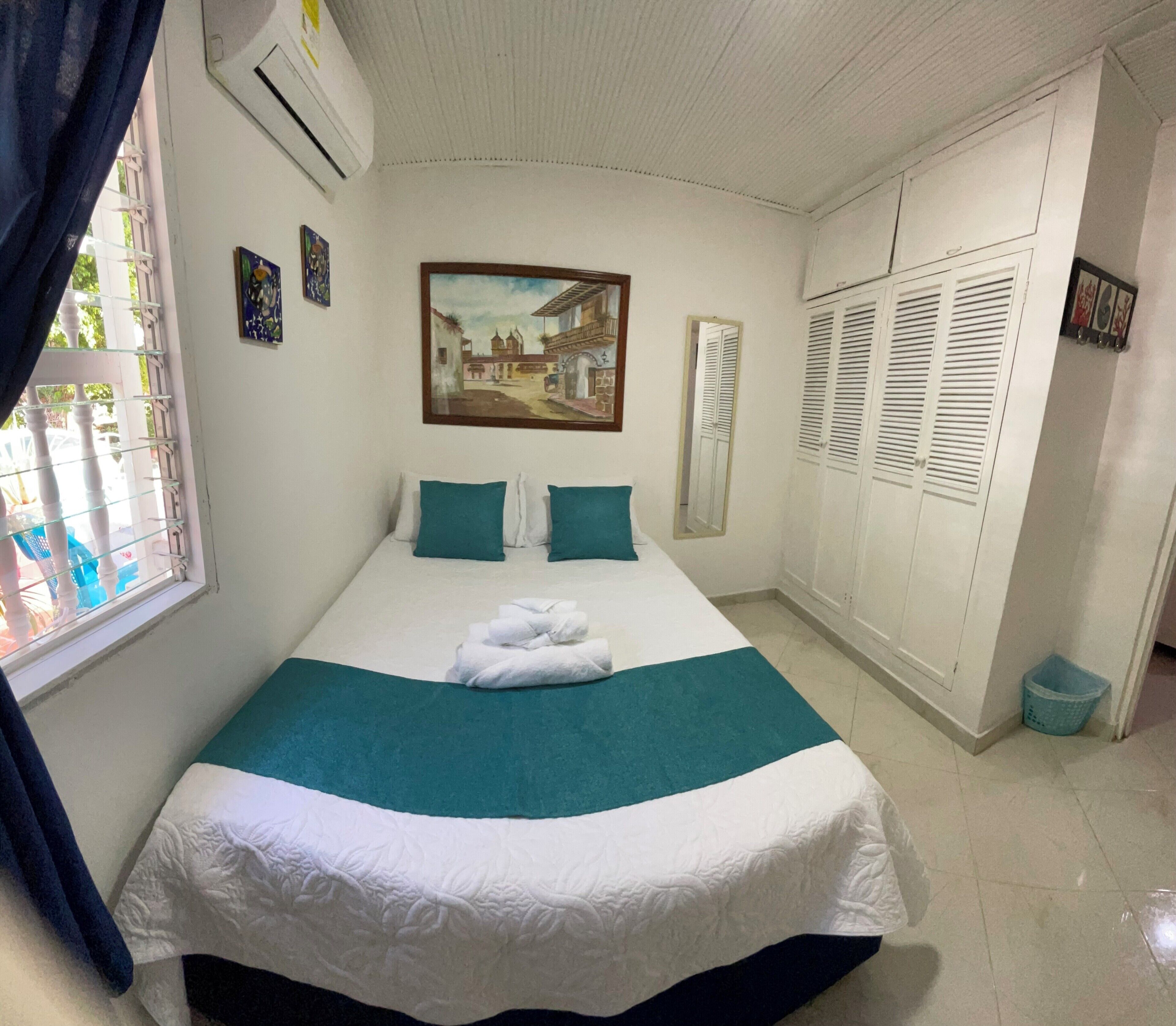 Comfort Room, Garden View