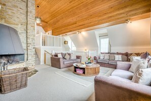 Fernseher, Kamin