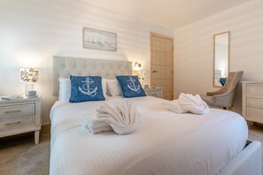 Travel cot, free WiFi, bed sheets - 2 Bed in Looe (oc-n29477) (Looe)