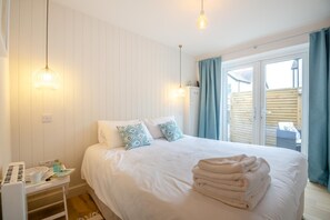 Free WiFi, bed sheets - 1 Bed in Abersoch (oc-w29568) (Abersoch)