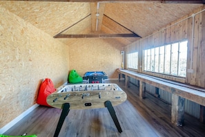 Game room - 5 Bed in Aberdaron (oc-b29652) (Anelog)