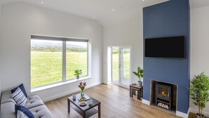 TV - 3 Bed in Penrhos Feilw (oc-g29643) (Holyhead)