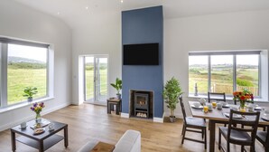 Interior - 3 Bed in Penrhos Feilw (oc-g29643) (Holyhead)
