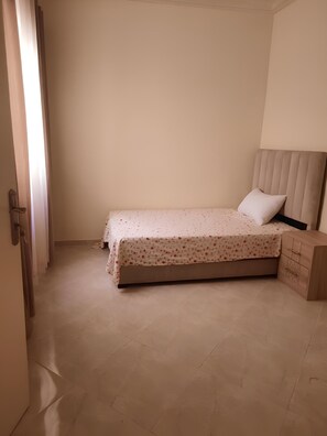 WiFi - Comfortable Apartment in Central Tangier – Rue Ibn Naouak (Tanger)