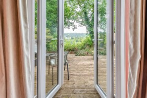 Interior - 1 Bed in Dre-Fach Felindre (oc-t29877) (Felindre)
