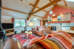 TV, fireplace - 1 Bed in Dre-Fach Felindre (oc-t29877) (Felindre)