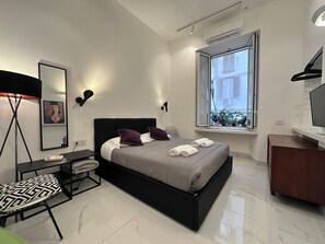 2 bedrooms, iron/ironing board, WiFi, bed sheets - NEW! Nice apartment 2 steps from villa Borghese and Spanish Steps (Roma)