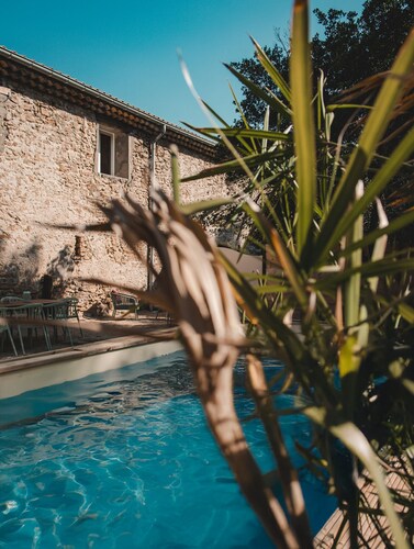 Charming gîte at Mas des Cresses