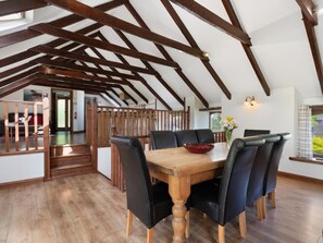 Dining - 4 Bed in Hebron (oc-y30097) (Whitland)