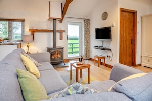 TV - 1 Bed in Pwllheli (oc-b30204) (Y Ffôr)