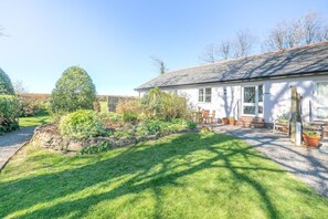 Exterior - 2 Bed in North Tamerton (oc-b30363) (North Tamerton)