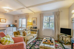 TV - 2 Bed in North Tamerton (oc-b30363) (North Tamerton)