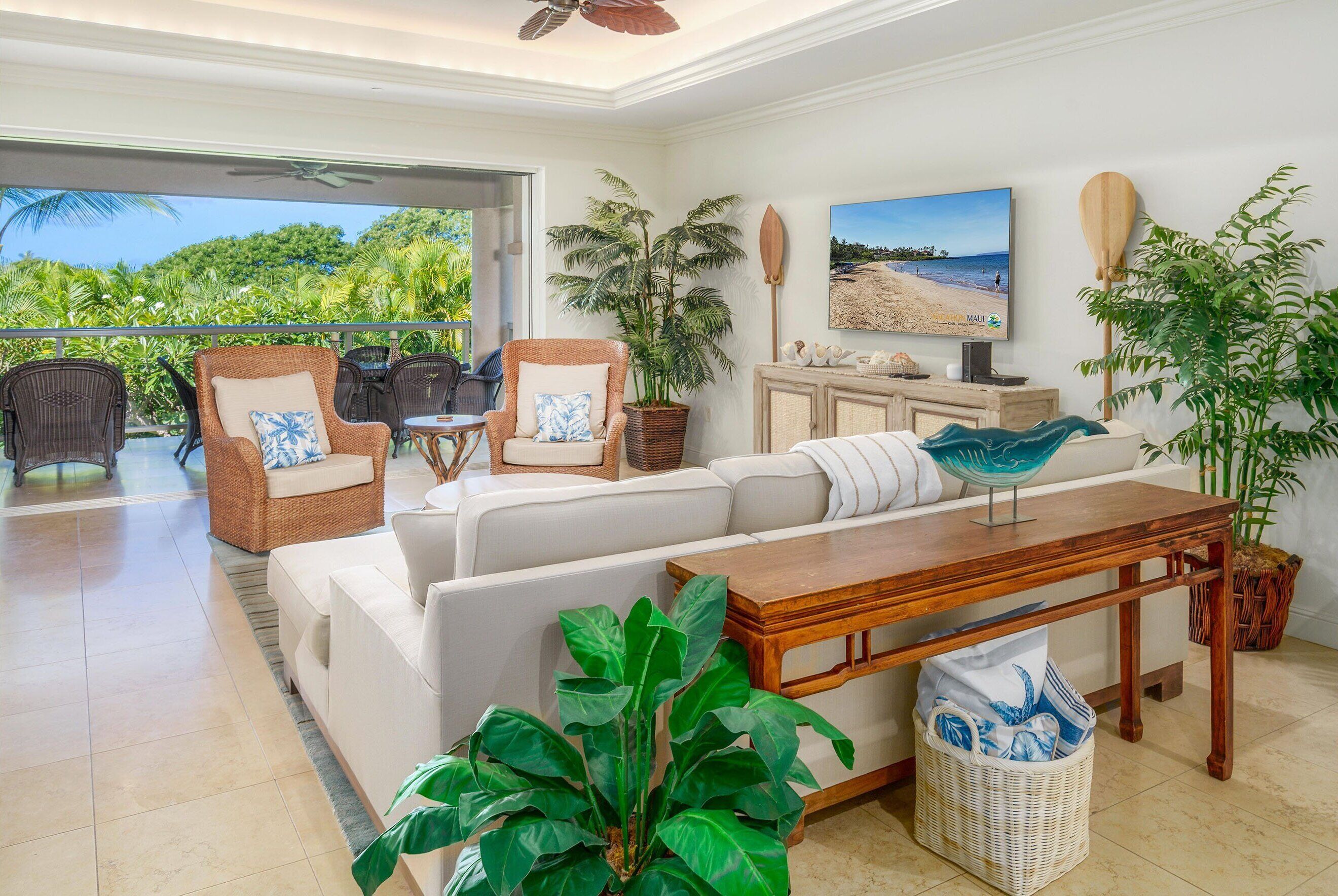 빌라, 침대(여러 개), 라나이, 정원 전망 (Ho'olei Unit 12-2) | 거실 공간