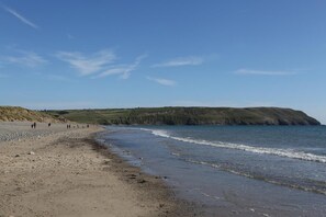 Beach - 4 Bed in Botwnnog (oc-s30317) (Botwnnog)