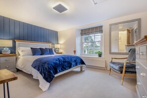 Bügeleisen/Bügelbrett, kostenloses WLAN, Bettwäsche