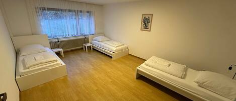 Wifi gratis y ropa de cama