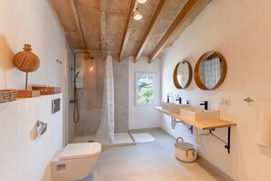 Shower - Villa Son Felip (Palma)