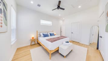 Strykejern/-brett, wi-fi og sengetøy