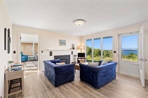 TV connectée, cheminée