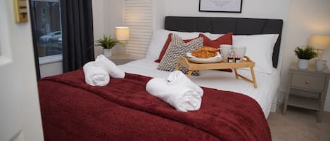 2 chambres, fer et planche Ă repasser, Wi-Fi, draps fournis