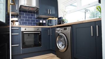 Microwave, oven