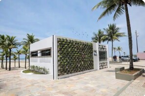 Property grounds - Apartment facing the beach in Aviação, Praia Grande (Praia Grande)