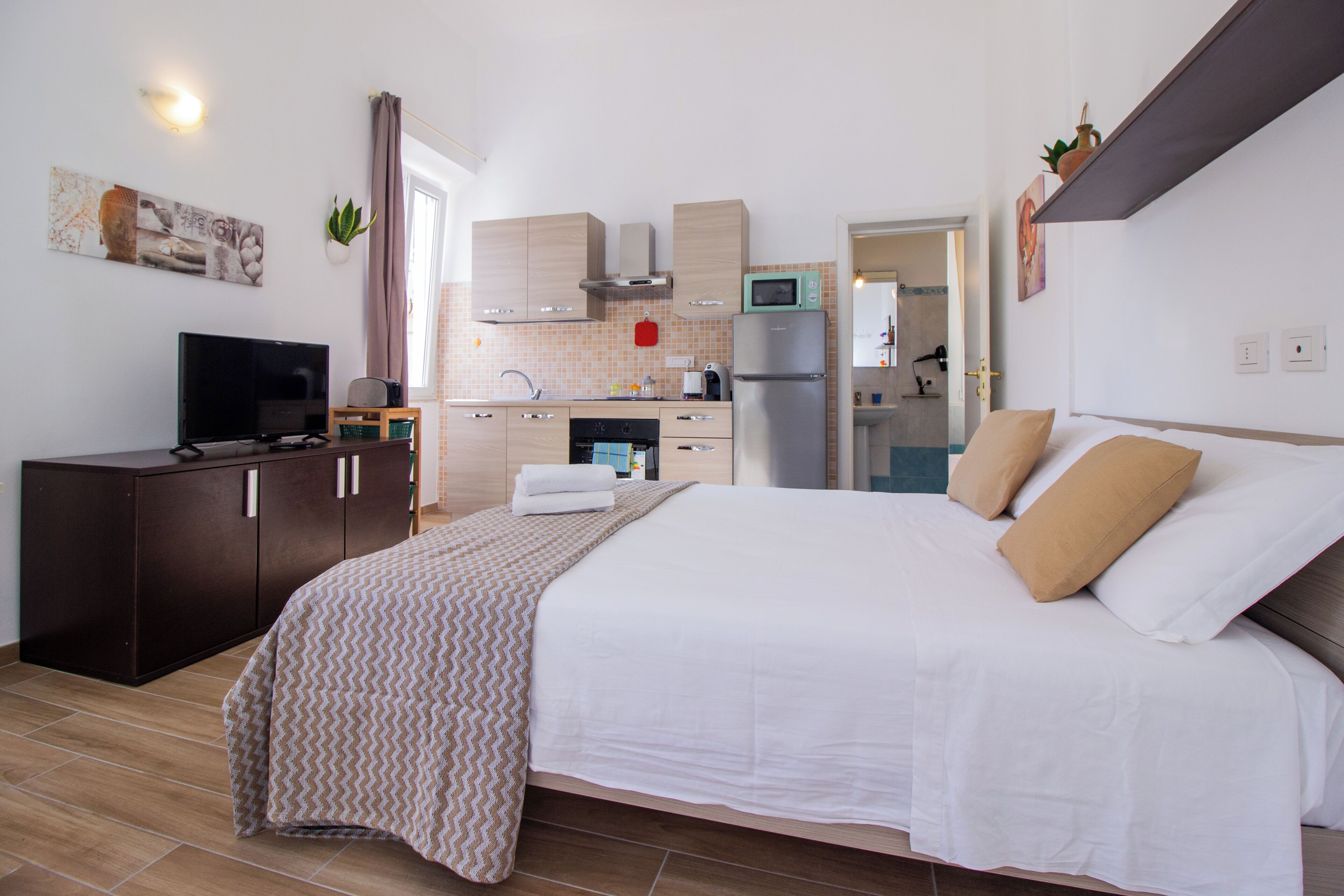 熨斗/熨衣板、WiFi、床单