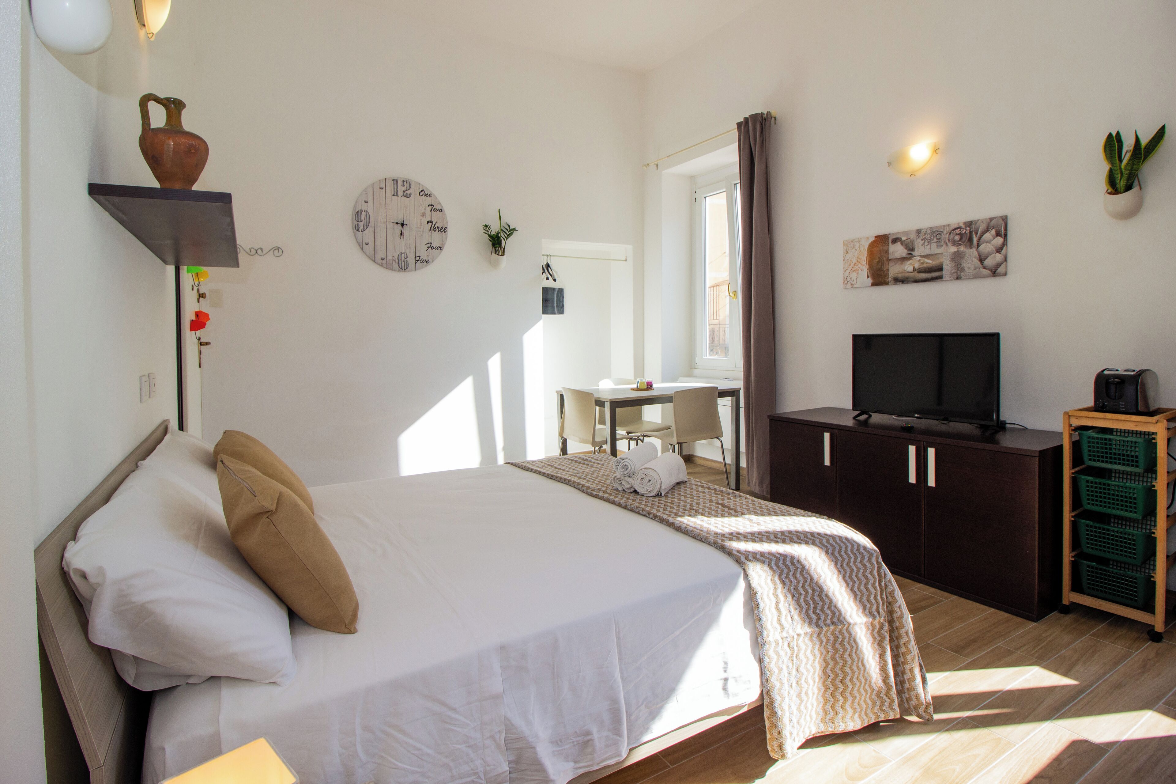 Bügeleisen/Bügelbrett, WLAN, Bettwäsche